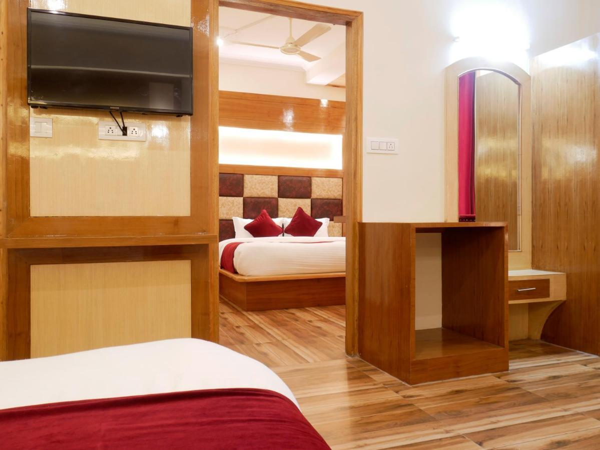 New Ambika International Mall Road Hotel Manāli Exterior foto